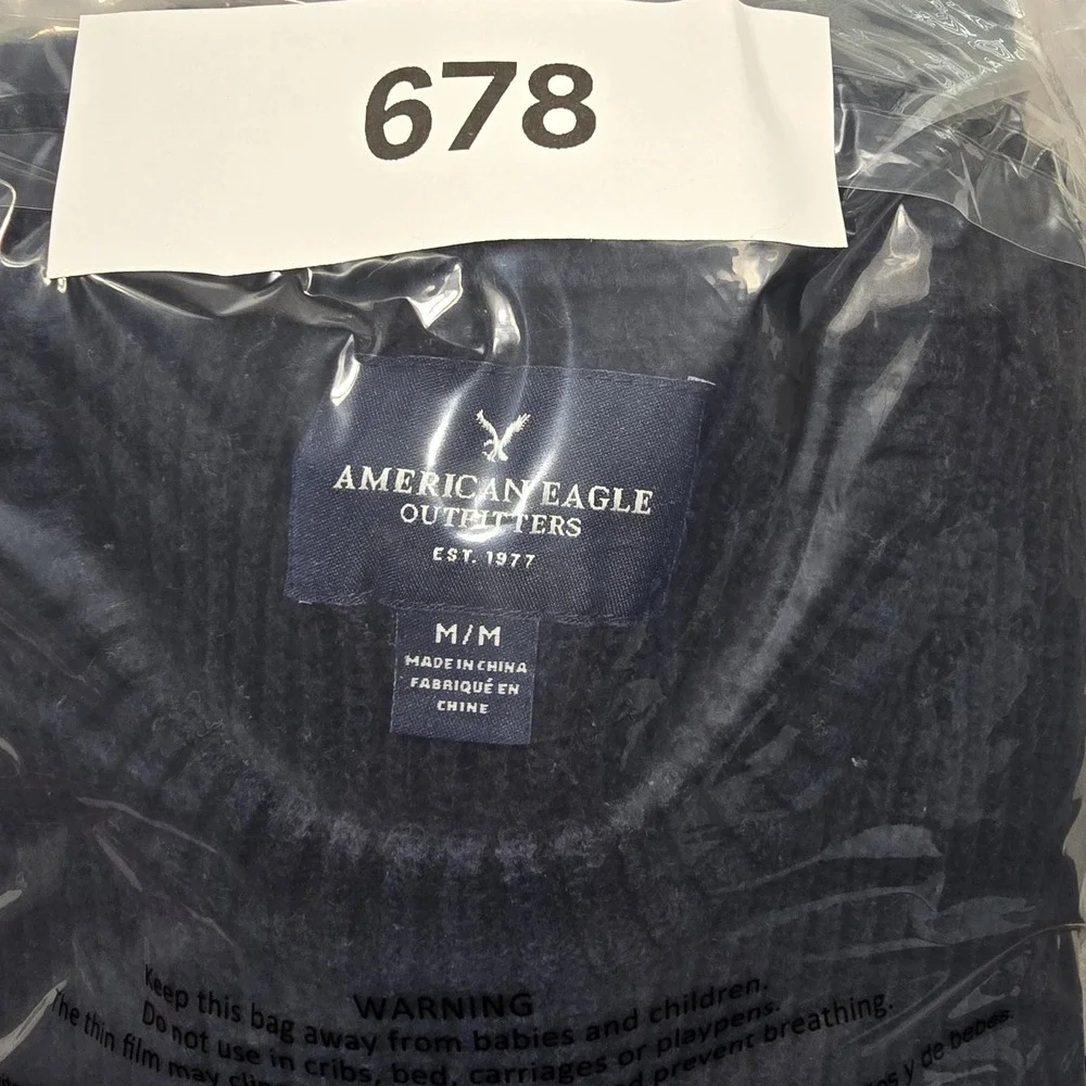 American Eagle Mens M Navy Blue Sweater Colorblock Ribbed Knit Crewneck Pullover